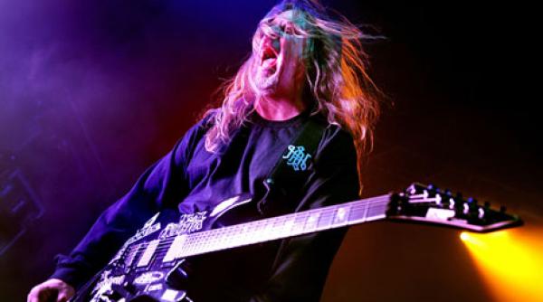 jeff hanneman unul din fondatorii trupei slayer a murit din cauza unei insuficiente hepatice
