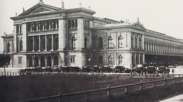 acum 100 de ani presa vieneza si situatia din romania