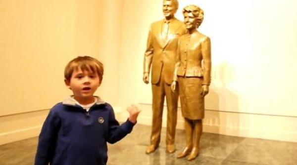 are doar 5 ani si uimeste america ce stie sa faca un baietel pasionat de istorie si politica