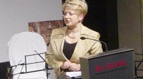 diplomatul brandusa predescu noul purtator de cuvant al mae