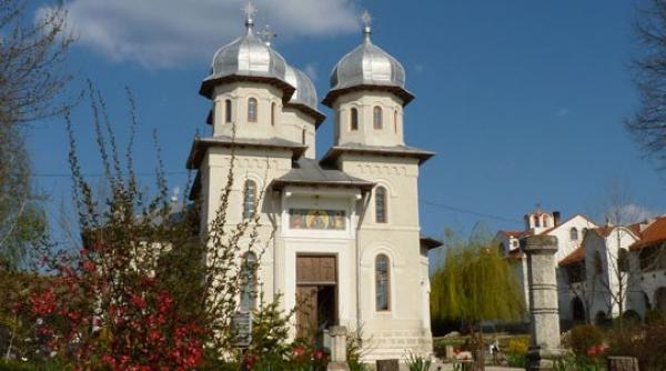 bucataria lumii la dervent in bucataria parintelui casian