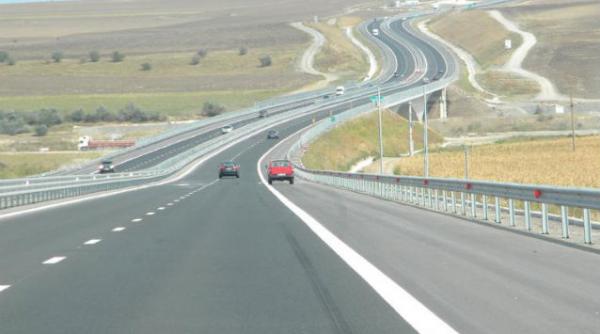 taxarea pe autostrada se va face prin sms cod de bare sau vinieta cat vom plati pentru 100 de kilometri parcursi