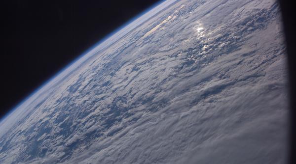 nasa publica imagini cu un ozn foto