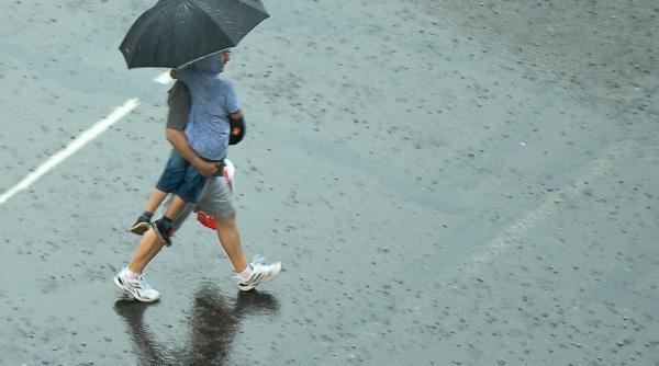 vremea se raceste si vin ploile vezi prognoza meteo pentru urmatoarele trei zile