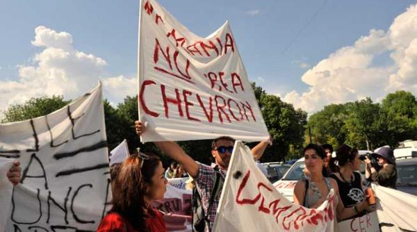 chevron nu are voie sa caute gaze de sist in ariile protejate orase si zonele locuite