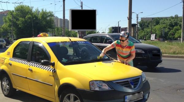 jorge se reprofileaza ai merge cu el cu taxiul