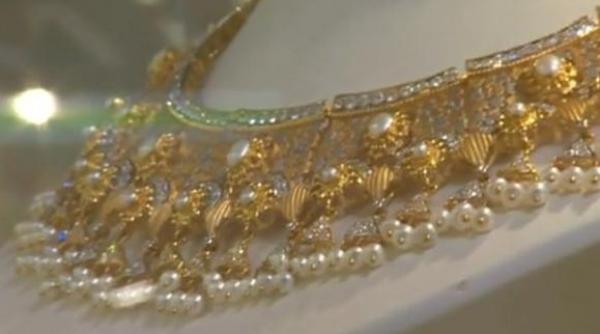 bijuterii in valoare de 1 milion de dolari furate dintr un hotel de la cannes