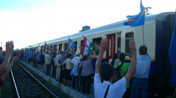 presedintele i eful parlamentului ungariei astepta i sambata la miercurea ciuc de rusaliile catolice