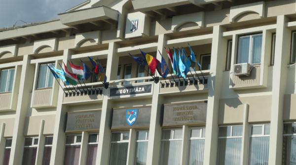 procuratura da un nou aviz pentru arborarea steagului secuiesc pe cladirile publice