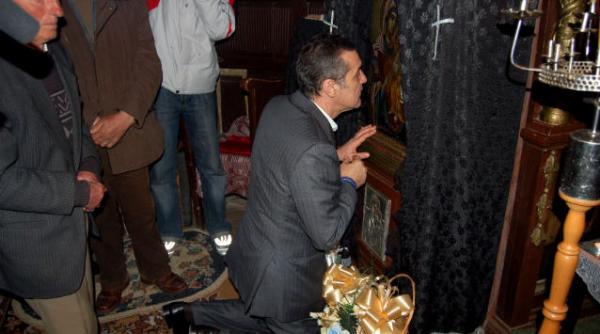 vom face slujbe pentru dansul ne a ajutat financiar de fiecare data reactia calugarilor romani de la muntele athos