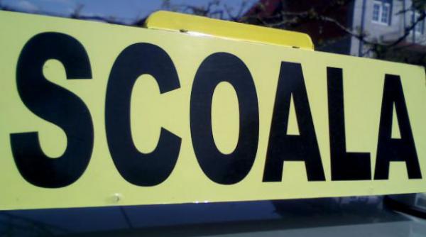 ministrul transporturilor a pus gand rau scolilor de soferi licenta in functie de promovabilitate