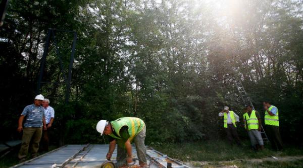 pmb structurile publicitare din zona pietei unirii au fost amplasate cu aprobarea primariei sectorului 3