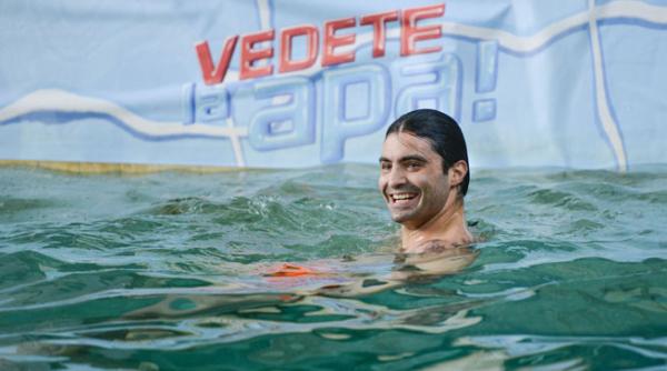 vedete la apa show ul verii de la antena 1 este prezentat de pepe secondat de roxana ionescu si roxana vancea