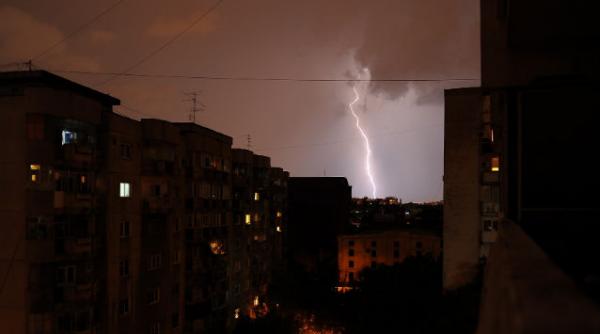 noua judete sub cod galben de ploi si grindina