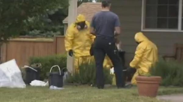 un tanar de 17 ani planuia sa si arunce in aer scoala ce ascundea baiatul sub podeaua dormitorului video