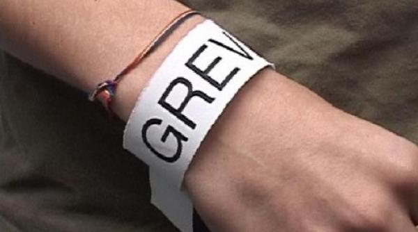 elevii navetisti au intrat in greva japoneza cheltuielile cu abonamentul de transport reprezinta o adevarata povara