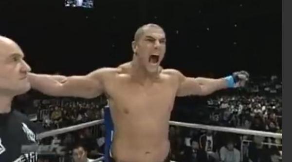 lupta cu final neasteptat rus plictisit la maxim versus o namila de luptator deosebit de agresiv video