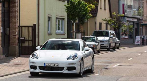 test 4 4 l 100 km pentru panamera s e hybrid