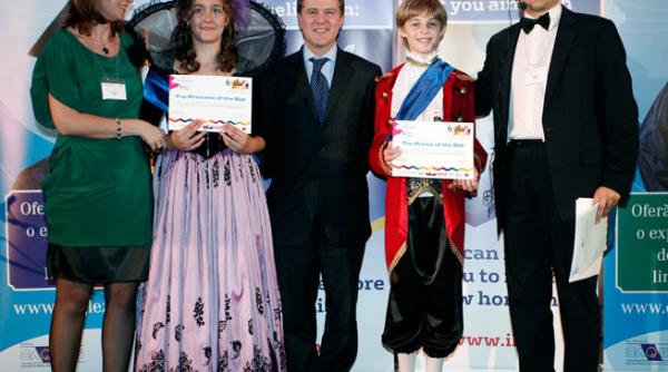 bal britanic in parcul mogosoaia