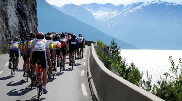 tragedie in norvegia un ciclist a murit dupa ce a cazut de la 50 de metri inaltime in timpul cursei bergen voss