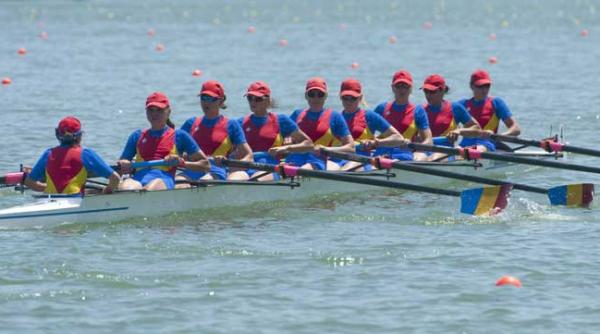 oamenii zilei echipajele femine de 8 1 si dublu rame