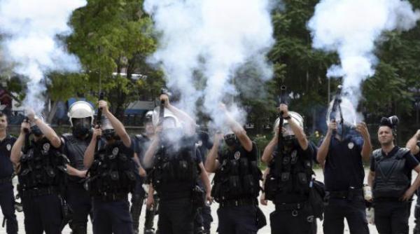 luptele de strada continua si la ankara mai multe persoane au fost ranite sambata seara