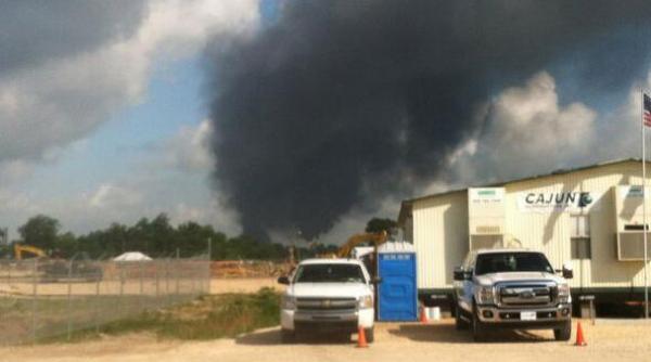 explozie violenta urmata de incendiu la un combinat chimic din louisiana