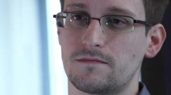 fbi deschide ancheta penala pe numele lui edward snowden