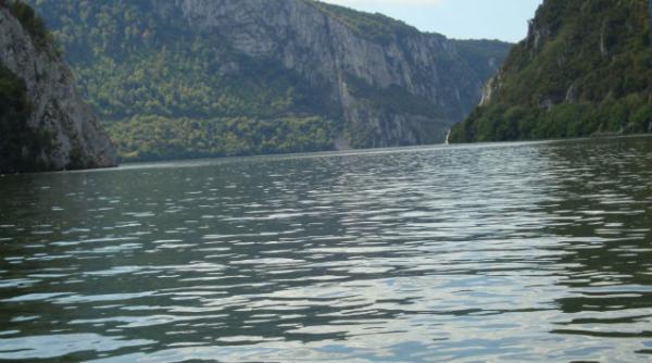 hidrologii au instituit cod galben faza i de aparare pe dunare de a lungul a patru judete