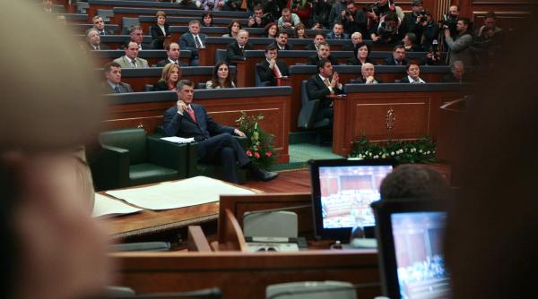 sarbii incep aplicarea acordului de normalizare a relatiilor cu kosovo