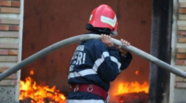 incendiu la o fabrica de mezeluri langa capitala flacarile au cuprins o hala de 2000 de metri patrati