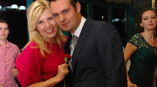 vacanta de celibat a elenei udrea stricata de dna