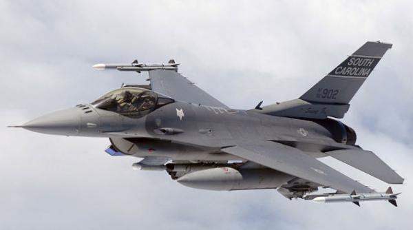 achizitie avioane f 16