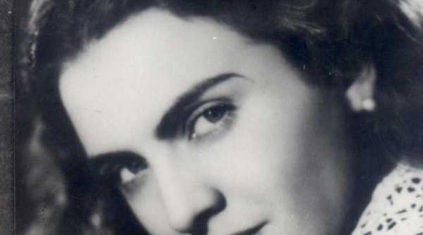 pasarea maiastra din livada cu duzi maria tanase de 50 de ani in vesnicie