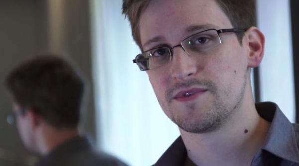 sua spiona si coresponenta cetatenilor chinezi destainuie fostul agent al cia edward snowden