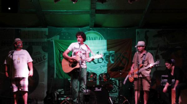 folkfrate spune nu negativismului urmareste cel mai nou videoclip al formatiei