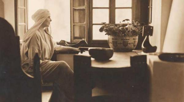 papa foare rar se destainuia noua