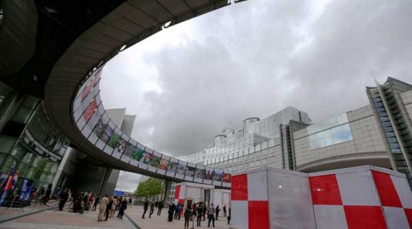 creste familia suntem 28 croatia sarbatoreste aderarea la ue fara merkel