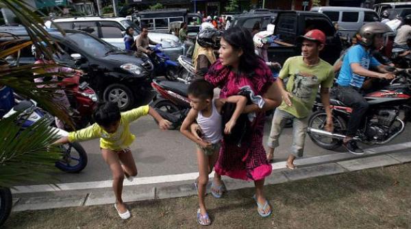 cutremur cu magnitudinea de 6 1 in indonezia sase copii au murit 50 de raniti