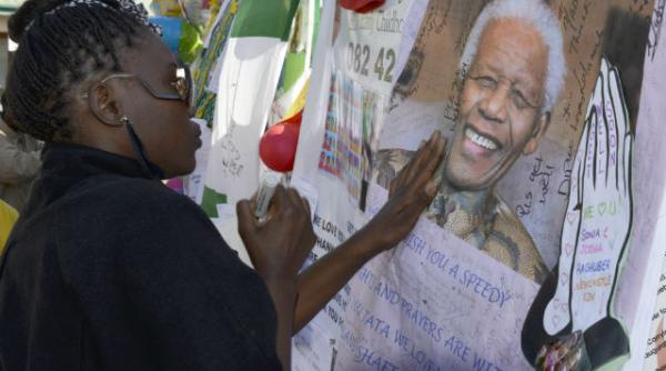 presedintia sud africana a dezmintit starea vegetativa permanenta a fostului presedinte nelson mandela