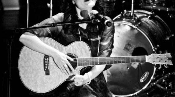 concert in gradina cu alina manole quartet