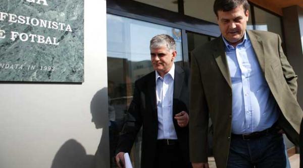 pandurii calcat de garda politistii si comisarii au descins la sediul clubului condus de marin condescu