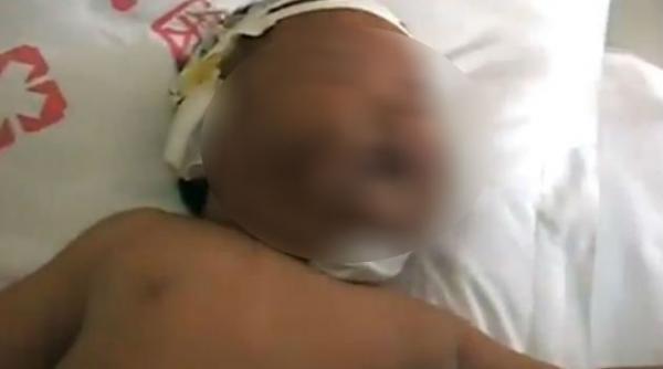 intamplare cutremuratoare china bebelus injunghiat de mama cu foarfeca muscat san