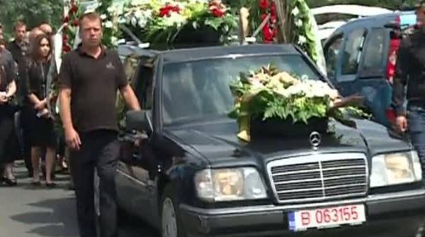 mama fratilor ioan si victor becali condusa pe ultimul drum cristi borcea mm stoica marica si contra prezenti la inmormantare