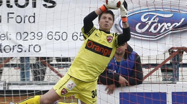 dinamo vinde pe rupte dupa plecarile lui alexe si nica balgradean negociaza cu standard liege