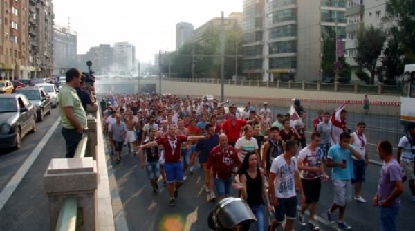 ce a patit o mireasa in momentul in care mii de suporteri rapidisti au trecut pe langa o nunta