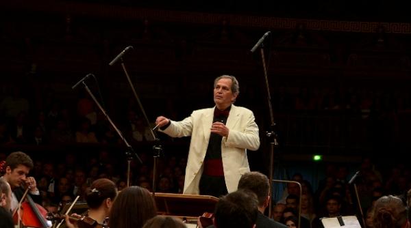 orchestra romana de tineret cristian mandeal italia auditorium santa cecilia festival ravello