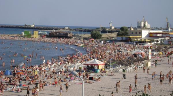 primarul mangaliei distractie litoral manifestari turisti localnici