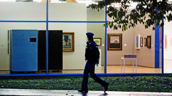 muzeul kunsthal asteapta finalizarea cercetarilor in cazul tablourilor furate