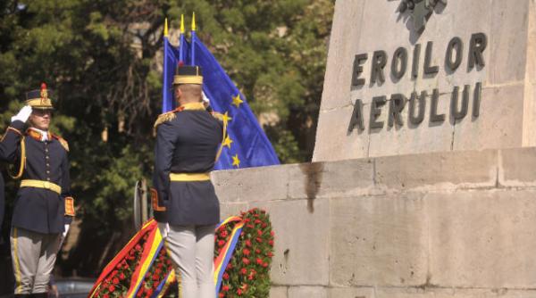 ziua aviatiei sarbatorita la monumentul eroilor aerului